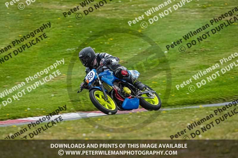 cadwell no limits trackday;cadwell park;cadwell park photographs;cadwell trackday photographs;enduro digital images;event digital images;eventdigitalimages;no limits trackdays;peter wileman photography;racing digital images;trackday digital images;trackday photos